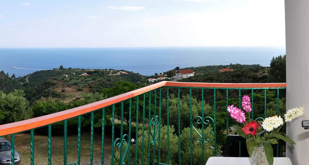 Aris Pension Agia Paraskevi  Exterior photo